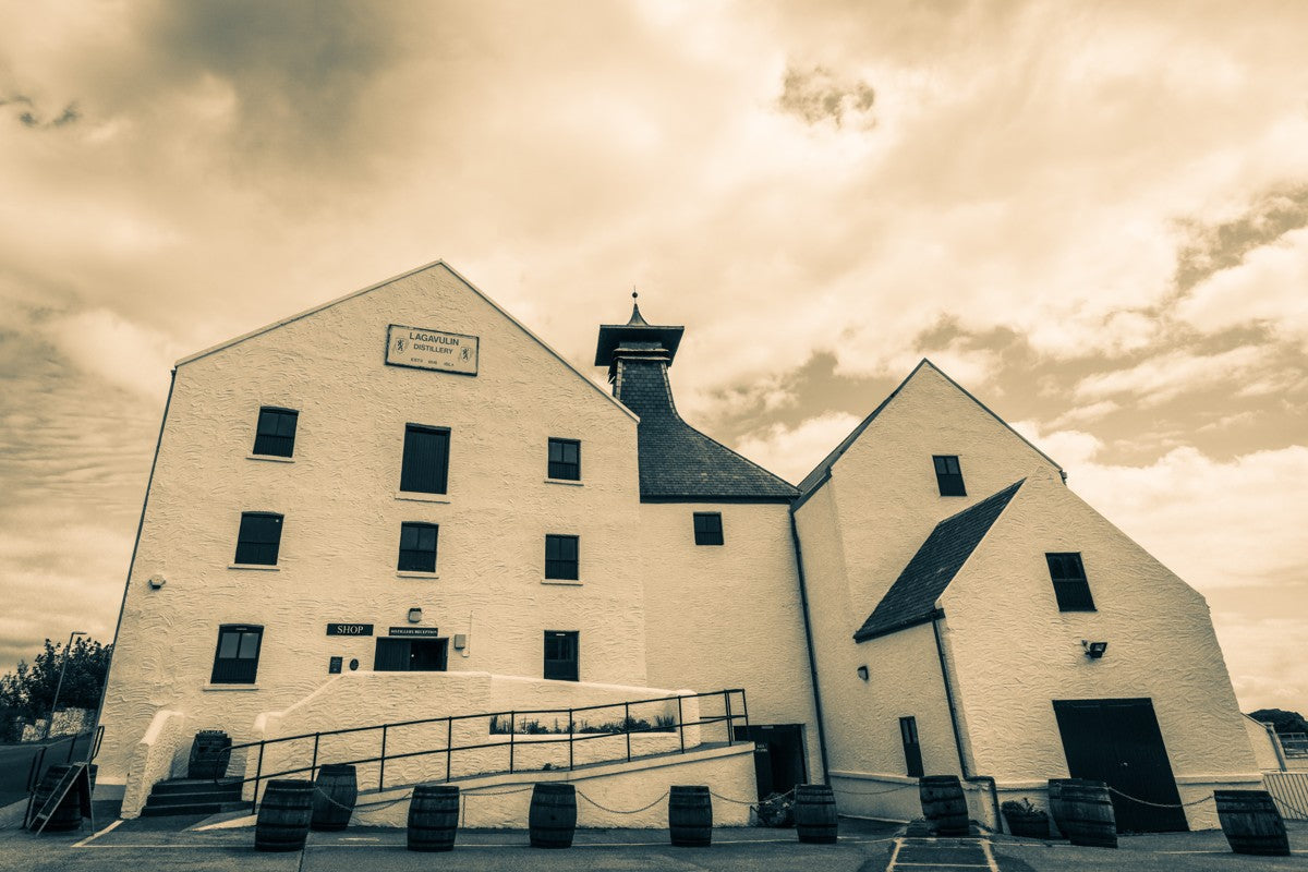 Lagavulin Distillery Golden Toned