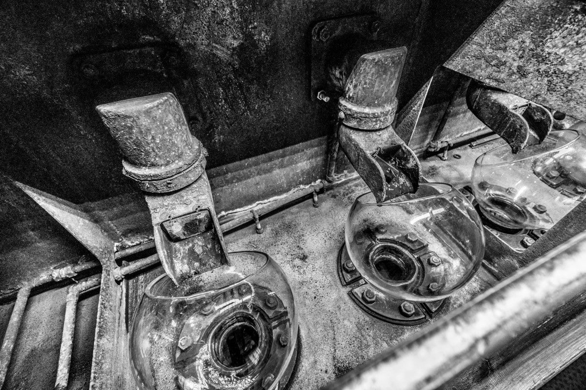 Low Wines Receiver Bowls Black and White