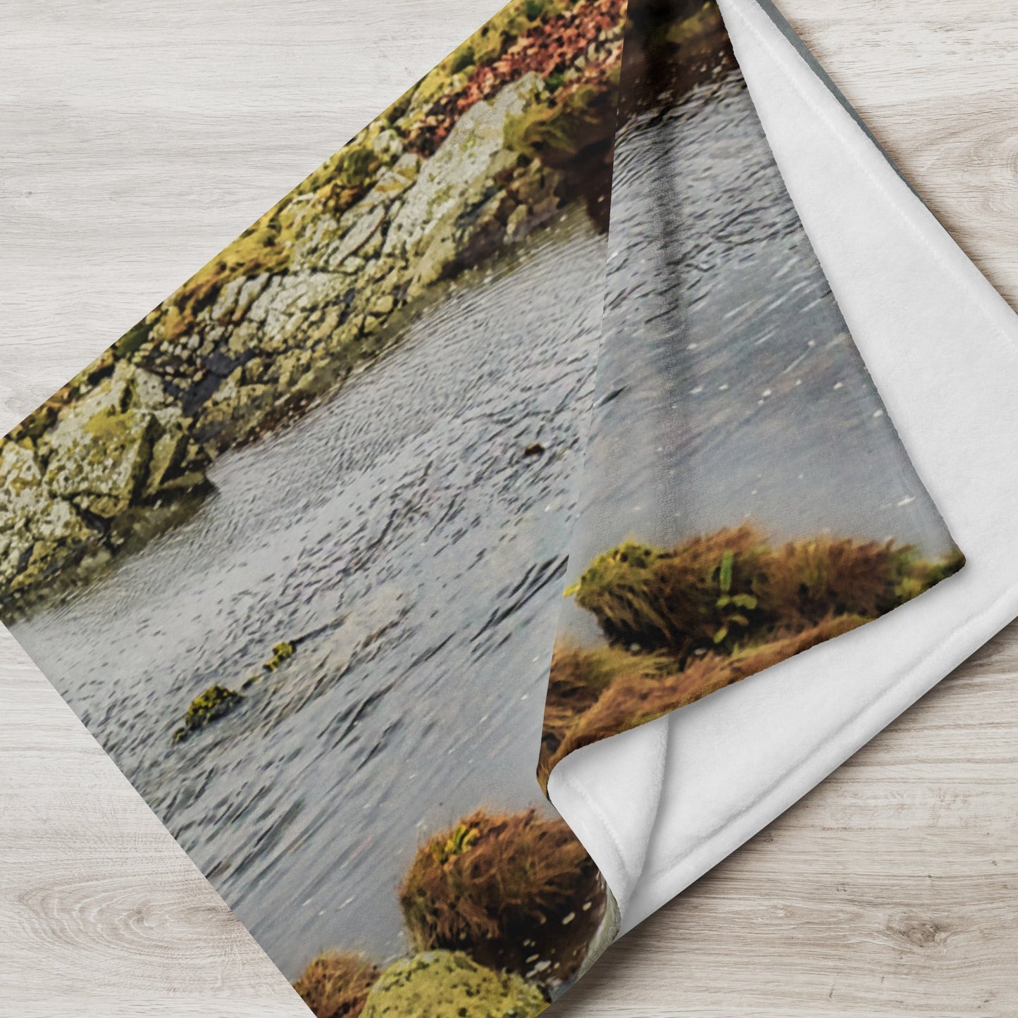 Lagavulin Distillery Soft Colour Throw Blanket